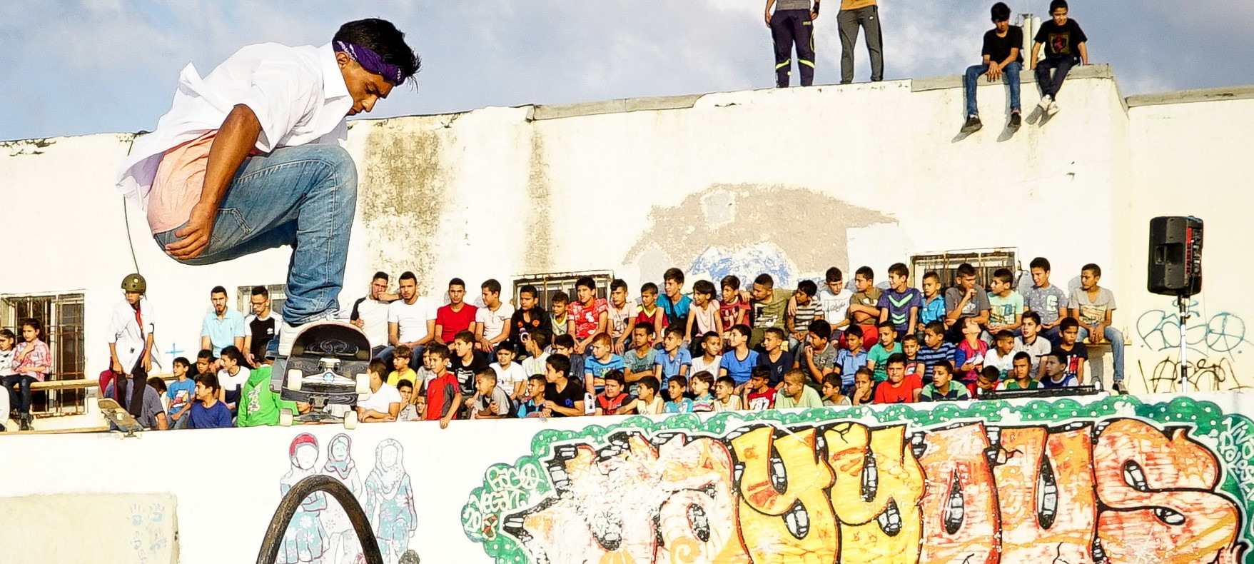 Skateboarder statue popping up in Brooklyn Bridge Park